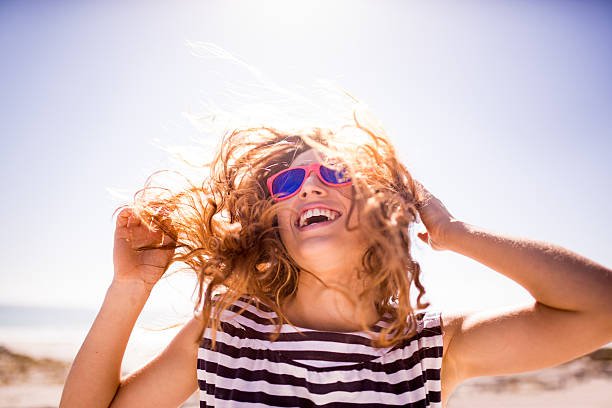 Descubre por qué el cabello se aclara en verano